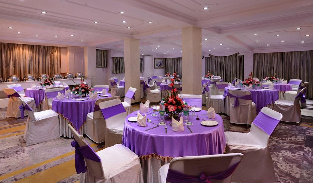 Ashiana Clarks Inn Шімла Екстер'єр фото